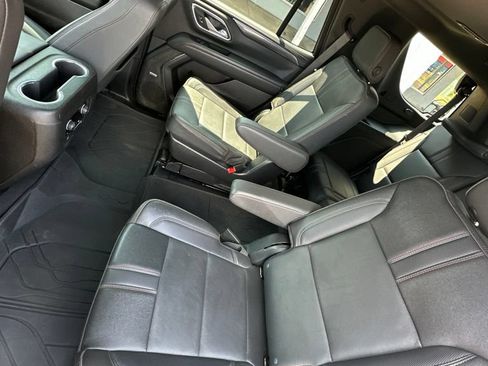 Used 2023 Chevrolet Tahoe RST w/ Luxury Package AWD/4WD image 13