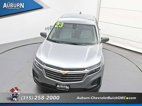 Used 2023 Chevrolet Equinox LS AWD/4WD image 27
