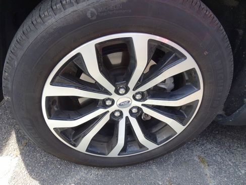 Used 2025 Ford Explorer ST-Line image 15