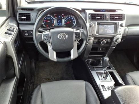 Used 2016 Toyota 4Runner SR5 image 11