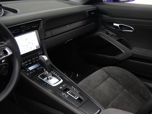 Used 2018 Porsche 911 Targa 4 GTS image 30