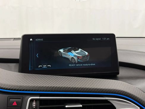 Used 2019 BMW i8 Roadster AWD/4WD image 29
