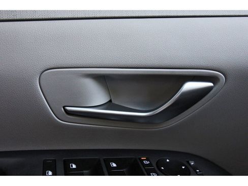 Used 2025 Hyundai Tucson SEL FWD image 24