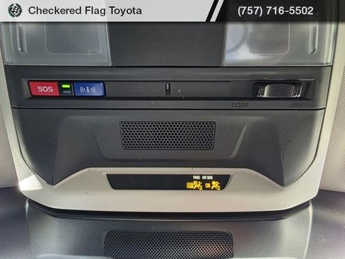 Used 2024 Subaru Crosstrek 2.0i Premium image 22