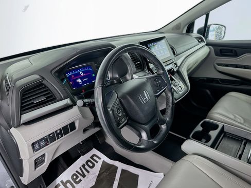 Used 2023 Honda Odyssey EX-L image 9