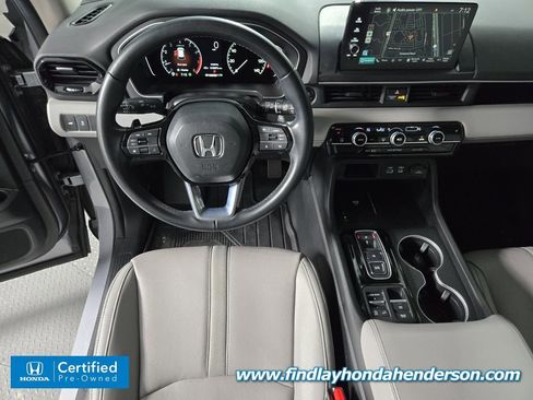Certified 2024 Honda Pilot Touring image 13