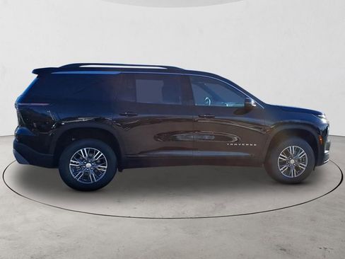 New 2026 Chevrolet Traverse LT image 4