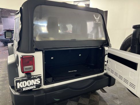 Used 2016 Jeep Wrangler Sport w/ Quick Order Package 24S image 24