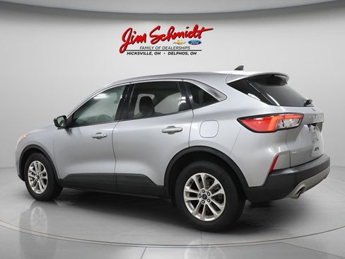 Used 2022 Ford Escape SE image 4