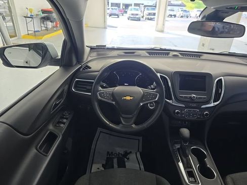 Used 2024 Chevrolet Equinox LT AWD/4WD image 12