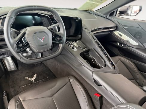 Used 2025 Chevrolet Corvette Stingray Coupe w/ 1LT image 9