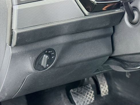 Used 2019 Volkswagen Jetta SE image 10