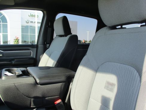 Used 2022 RAM 1500 Big Horn image 32