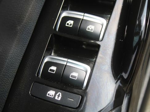 Used 2025 Kia K5 GT-Line w/ GT-Line Premium Package FWD image 19