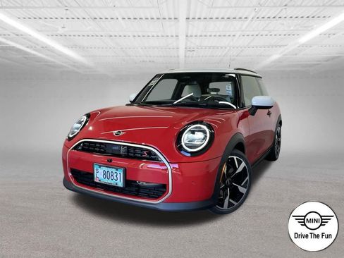 Certified 2025 MINI Cooper S image 1