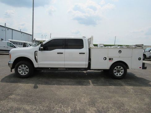 Used 2023 Ford F350 XLT w/ FX4 Off-Road Package AWD/4WD image 6