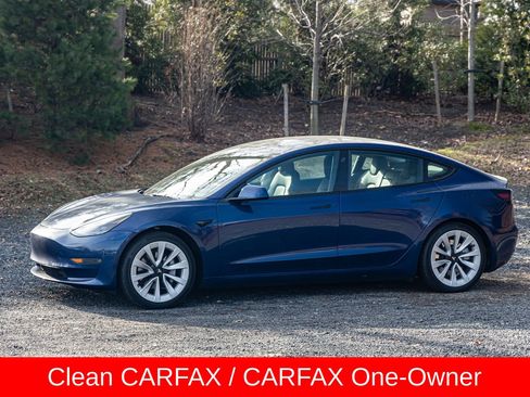 Used 2022 Tesla Model 3 Long Range image 3