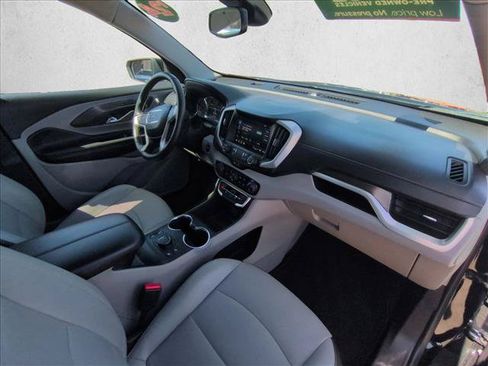 Used 2024 GMC Terrain SLT FWD image 20