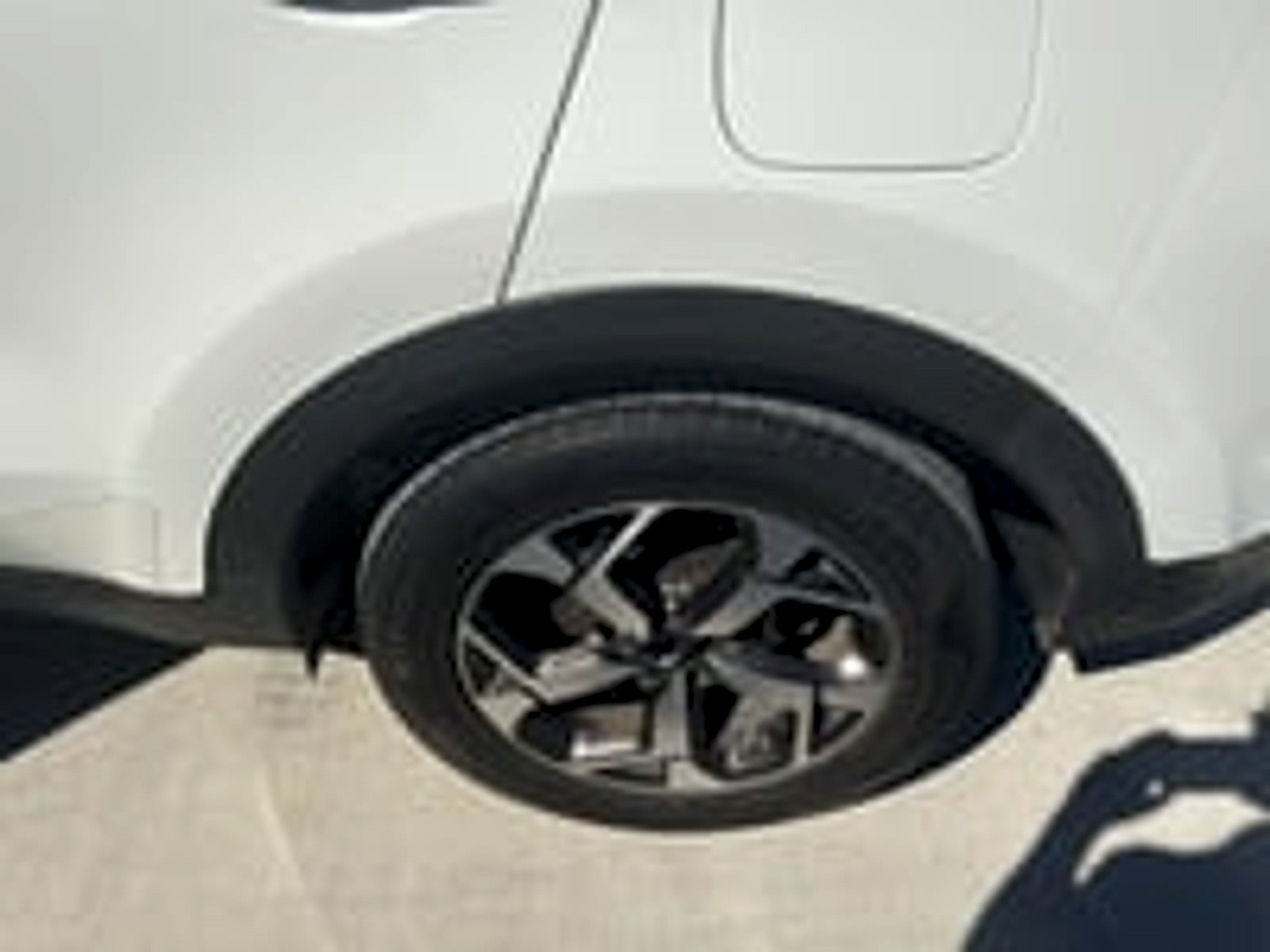 Used 2021 Kia Sportage LX FWD image 3