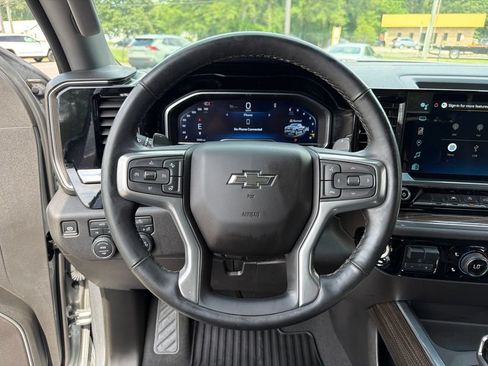 Used 2025 Chevrolet Silverado 1500 RST w/ Convenience Package II AWD/4WD image 15