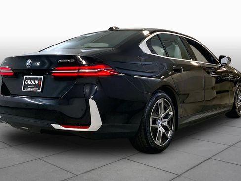 Used 2025 BMW i5 xDrive40 w/ Premium Package AWD/4WD image 12