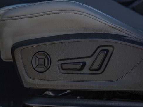 Certified 2025 Audi Q3 2.0T Premium w/ Convenience Package image 24