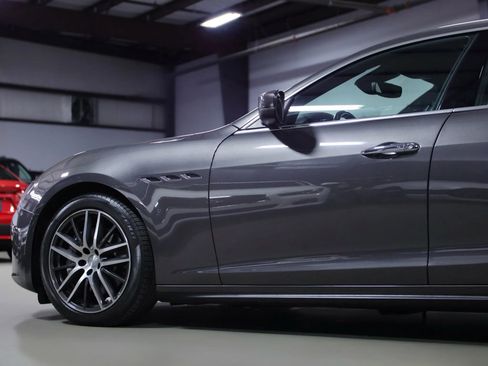 Used 2018 Maserati Ghibli image 21