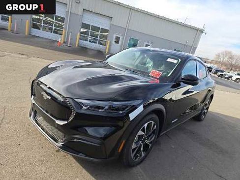 Used 2025 Ford Mustang Mach-E Select image 1