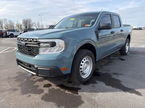 Certified 2022 Ford Maverick XL image 2