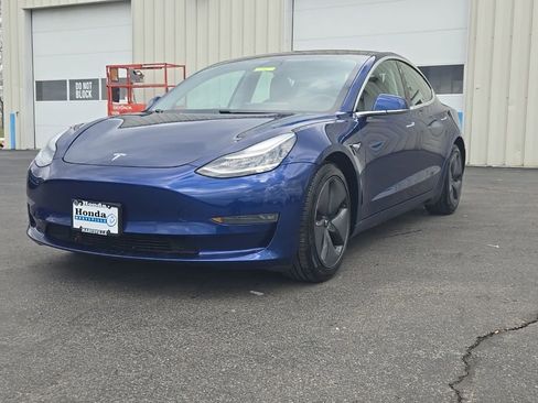 Used 2020 Tesla Model 3 Long Range AWD/4WD image 3