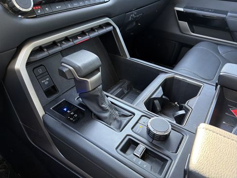 Used 2023 Toyota Tundra Limited image 22