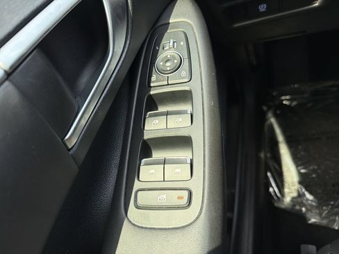 Used 2024 Hyundai Sonata SEL w/ Convenience Package FWD image 17