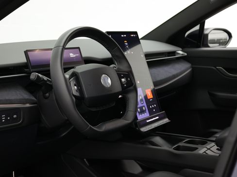 Used 2023 Fisker Ocean Extreme AWD/4WD image 19