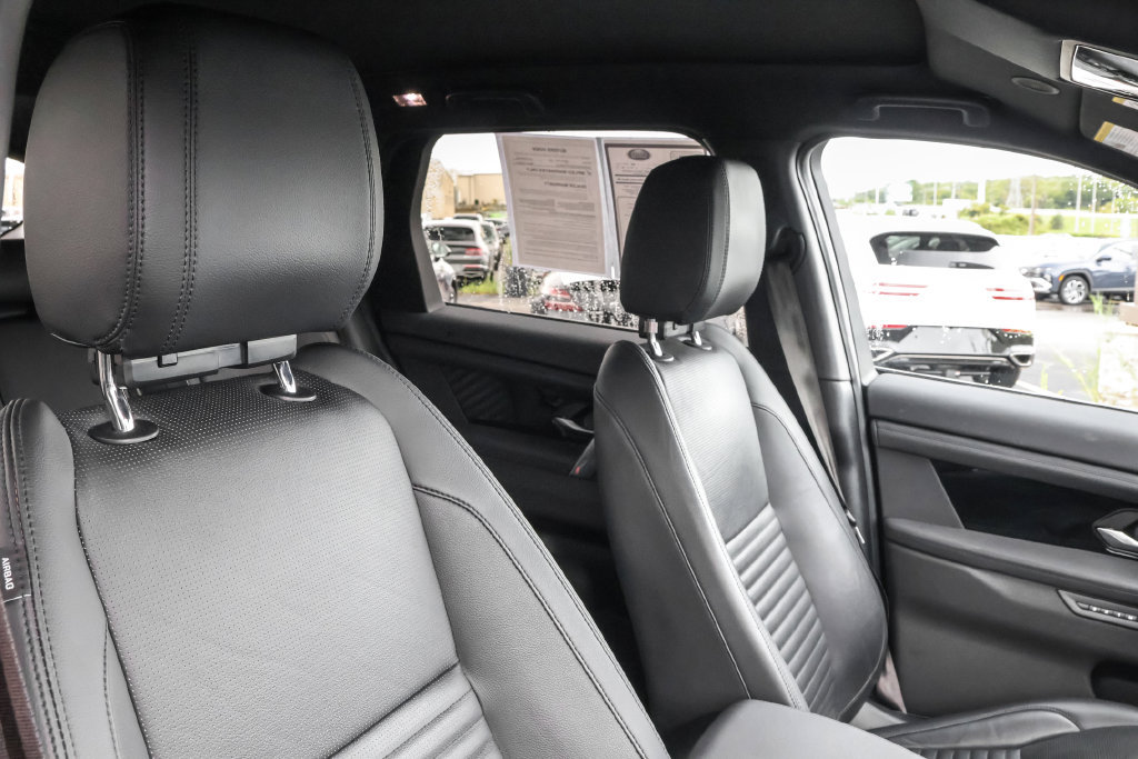 Used 2023 Land Rover Discovery Sport SE AWD/4WD image 38