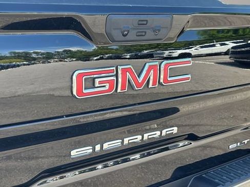 Used 2025 GMC Sierra 1500 SLT RWD image 39