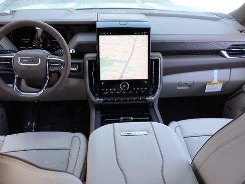 New 2026 GMC Yukon Denali AWD/4WD image 16