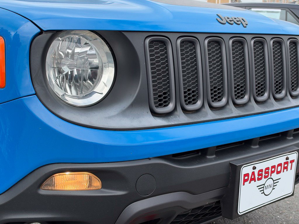 Used 2015 Jeep Renegade Trailhawk w/ Premium Leather Group AWD/4WD image 11