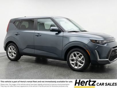 Used 2025 Kia Soul LX w/ LX Technology Package