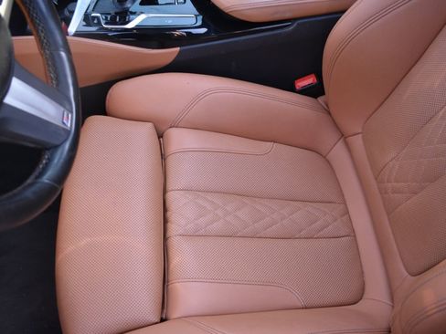 Used 2023 BMW 540i w/ M Sport Package RWD image 11