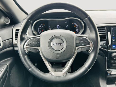 Used 2022 Jeep Grand Cherokee Laredo X image 14