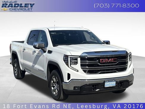 Used 2025 GMC Sierra 1500 SLT image 7
