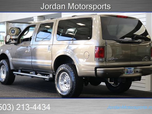 Used 2005 Ford Excursion Limited image 6