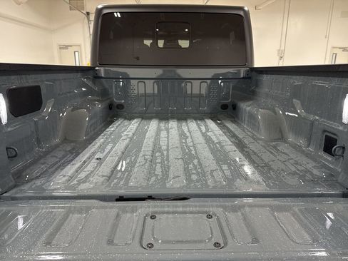 New 2026 Jeep Gladiator Mojave image 23