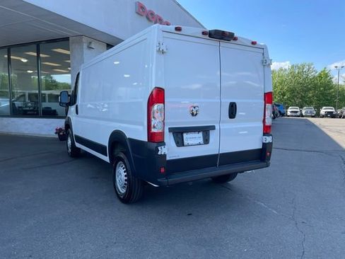 Used 2025 RAM ProMaster 2500 w/ Convenience Group FWD image 7
