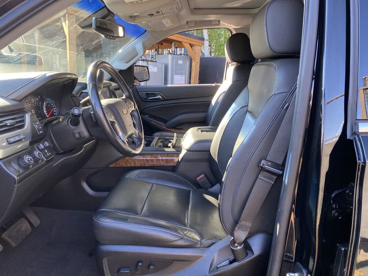 Used 2020 Chevrolet Tahoe Premier w/ 6.2L Performance Package AWD/4WD image 13
