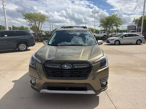 Used 2024 Subaru Forester Touring w/ Convenience Package image 2