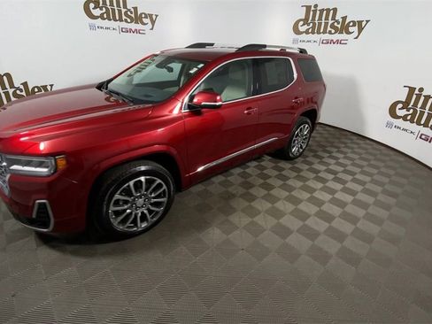 Used 2023 GMC Acadia Denali w/ Denali Technology Package image 4