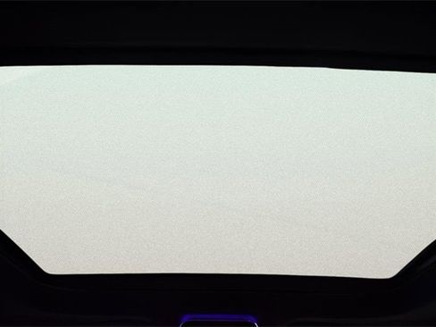 Used 2024 Mercedes-Benz GLC 300 4MATIC image 27