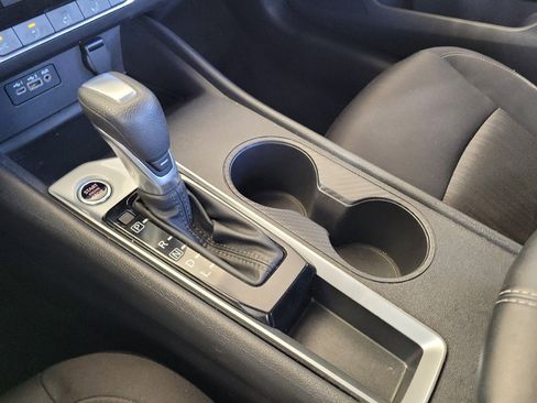 Used 2025 Nissan Altima 2.5 SV FWD image 26