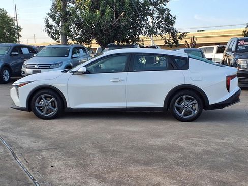 Used 2025 Kia K4 FWD image 5